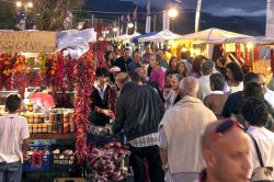 Il lungomare di Diamante durante il Peperoncino Festival a settembre, Calabria.
