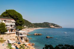 Il mare e la spiaggia di Dhermi in Albania