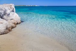 Il mare e la spiaggia di Putzu Idu costa occidentale della Sardegna