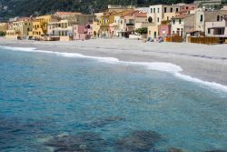 il mare limpido di Variggoti, Liguria Riviera di Ponente
