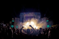 Il Medusa Sunbeach Festival di Cullera, Spagna. Questo festival di musica elettronica si svolge in 6 giornate e ospita spettacoli che richiamano ogni anno migliaia di appassionati - © EFECREATA.COM ...