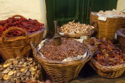 Il mercato alimentare di Tandil con i prodotti tipici dell'Argentina.