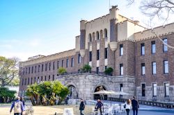 Il Miraiza Osaka Jo, vecchio edificio museale vicino al castello (Giappone). Costruito nel 1931, questo edificio era originariamente utilizzato come quartier generale della quarta divisione ...