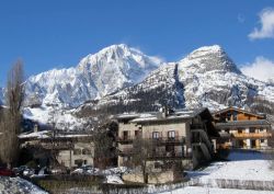 il Monte Bianco fotografato a Courmayeur in inverno, Valle d'Aosta