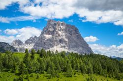 Il Monte Pelmo uno dei massicci dolomitici del Veneto, Alpi orientali