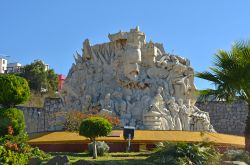 Il Monumento a Cervantes a Guanajuato, Messico. Il grande scrittore, drammaturgo e militare spagnolo è conosciuto soprattutto per essere l'autore del Don Chisciotte della Mancia - Faviel_Raven ...