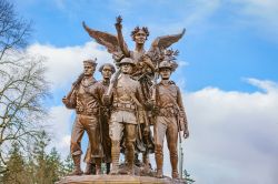 Il Monumento alla Vittoria Alata di Olympia, stato di Washington, Stati Uniti. Questo gruppo scultoreo è dedicato a tutte le persone impegnate nella Prima Guerra Mondiale - © Png ...