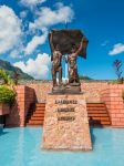 Il Monumento della Libertà a Victoria, Mahé, Seychelles. Disegnato e scolpito dallo scultore Tom Bowers, celebra l'indipendenza dalla Gran Bretagna avvenuta nel 1976 - © ...