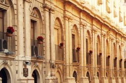 Il municipio barocco di Scicli in Sicilia - © Elena Kharichkina / Shutterstock.com