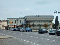 Il municipio di Cordenons in Friuli Venezia Giulia - © SuperQuark -  CC BY-SA 3.0, Wikipedia