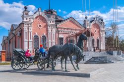 Il museo provinciale di Tobolsk, Russia. E' uno dei più antichi musei della Siberia di cui Tobolsk è stata capitale storica  - © Sergei Butorin / Shutterstock.com ...