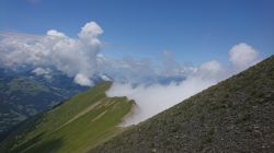 Il paesaggio spettacolare del Dent de Valère in Val d'Illiez in Svizzera, Canton Vallese