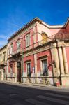 Il Palazzo De Paolo nel centro di Galatone in Puglia