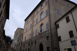 Il palazzo del Municipio di Camerano, centro storico del comune delle Marche.