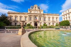 Il palazzo della Prefettura di Herault nella città di Montpellier, Occitania, Francia.


