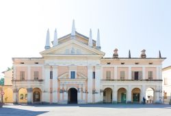 Il Palazzo Municipale di Gualtieri, Reggio Emilia (Emilia Romagna).
