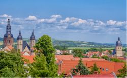 Il panorama del borgo UNESCO di Eisleben in Germania