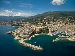 Il panorama di Bastia, il porto più importante della Corsica per i traghetti che partono dall'Italia