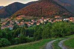 Il panorama di Viadanica in Lombardia, vicino al Lago d'Iseo - © Comune di Viadanica