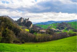 Il Parco regionale dei Sassi di Rocca Malatina vicino a Guiglia in Emilia
