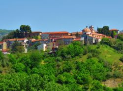 Il piccolo borgo di Auletta in Campania - © Gianfranco Vitolo, CC BY 2.0, Wikipedia