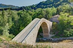 Il ponte Alidosi sul fiume Santerno, 5 secoli di storia a Castel del Rio