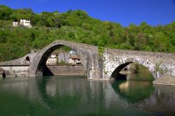 Il Ponte del Diavolo a Borgo a Mozzano in Toscana