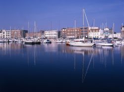 Il porto di Dunkerque, città nel nord della Francia, che fu teatro dell'operazione Dynamo durante la seconda guerra mondiale.