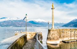 Il porto di Luino sul Lago Maggiore, in Lombardia