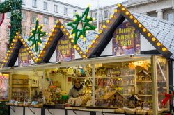 Il quartiere di Barmen, a Wuppertal, durante il mercatino di Natale (Germania) - © Elena Klippert / Shutterstock.com