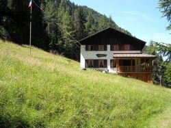 Il rifugio Bianchet a Sedico, Dolomiti Bellunesi - © AllegheNico - Wikipedia