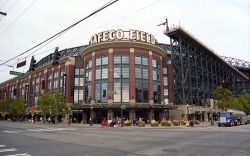 Il Safeco Field di Seattle, Washington: noto anche come The House That Griffey Built, questo stadio di baseball ospita gli incontri casalinghi dei Seattle Mariners, squadra che milita nella ...