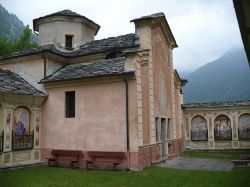 Il Santuario di Vourry vicino a Gaby, provincia di Aosta - © Francofranco56 - Wikipedia