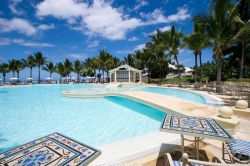 Il Sugar Beach Resort a Flic en Flac. benessere spa e piscina a bordo oceano