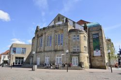 Il teatro di Osnabruck, Bassa Sassonia, Germania. Questa piccola località nata nel 780 e scelta da Carlo Magno come sede vescovile è oggi il cuore culturale della parte occidentale ...