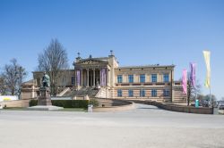 Il teatro statale di Schwerin, Meclemburgo-Pomerania (Germania). Utilizzato per l'esecuzione di opere teatrali, balletti e altri eventi culturali, può ospitare sino a 650 persone ...