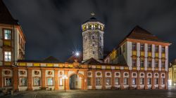 Il vecchio castello bavarese di Bayreuth fotografato di notte (Germania) - © AndrijaP / Shutterstock.com