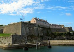 Il vecchio castello (Citadelle Vauban) sull'isola di Belle-Ile en Mer, costa della Bretagna, Francia.
