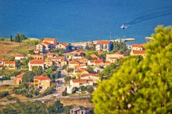 Il villaggio costiero di Dobropoljana, isola di Pasman in Croazia