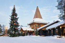 Il Villaggio di Babbo Natale, Santa Claus Village, a Rovaniemi in Lapponia (Finlandia).
