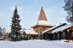 Il Villaggio di Babbo Natale, Santa Claus Village, a Rovaniemi in Lapponia (Finlandia).
