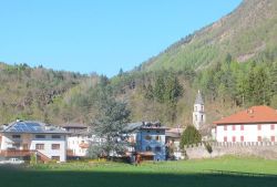 Il villaggio di Lases in Trentino Alo Adige.
