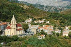 Il villaggio di montagna di VIvario, al centro della Corsica