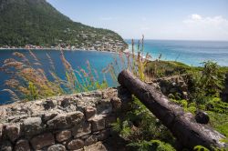 Il villaggio di Scotts Head sull'isola di Dominica, arcipelago delle Piccole Antille. E' un luogo popolare per lo snorkeling e le immersioni per i turisti.
