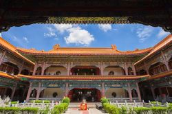 Il Wat Len Nei Yi, il tempio del Dragone Kammalawat a Nonthaburi (Thailandia) - © sorawit pramokchutima / Shutterstock.com