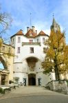 Ingresso al vecchio castello di Sigmaringen, Baden Wuerttemberg, Germania - Il maestoso ingresso alla celebre fortezza della città fotografata in autunno © PavleMarjanovic / Shutterstock.com ...