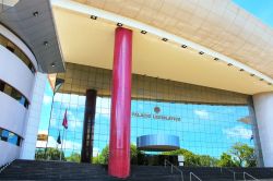 Ingresso del Palazzo del Governo di Asuncion, Paraguay - © Don Mammoser / Shutterstock.com
