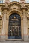 L'ingresso dell'Università Tecnica di Leoben, Austria. In questa città ha sede una delle più prestigiose sedi universitarie austriache, specializzata in studi inerenti ...