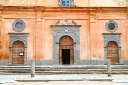 Ingresso della chiesa di San Donato a Civita ...