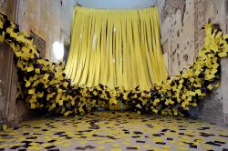 Installazione nel centro storico durante la Festa di San Michele a fine settembre - © Festa di San Michele